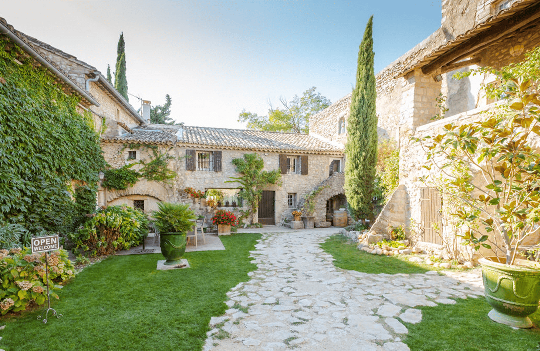 the story of Grangeneuve Estate